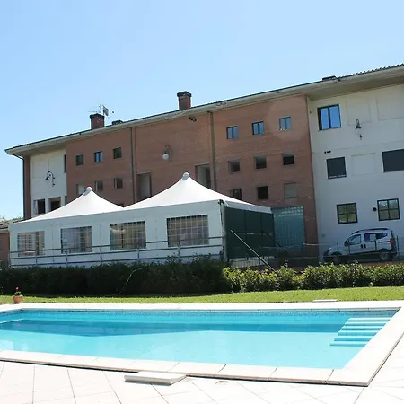 La Piscina Изола-дель-Гран-Сассо-д'Италия