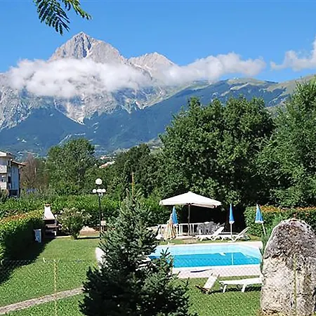 Апарт-отель La Piscina Изола-дель-Гран-Сассо-д'Италия