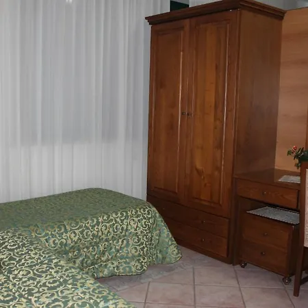 Aparthotel La Piscina Isola del Gran Sasso dʼItalia