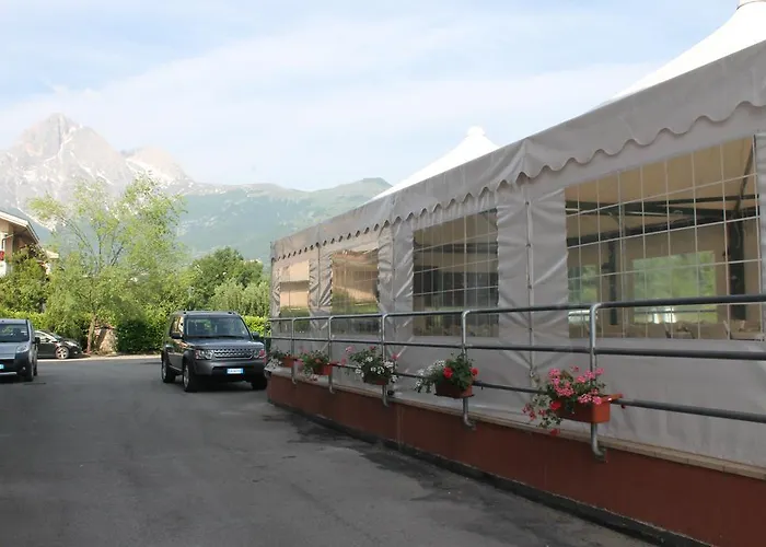 La Piscina Aparthotel Isola del Gran Sasso dʼItalia