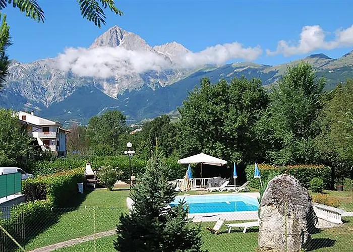Aparthotel La Piscina Isola del Gran Sasso dʼItalia