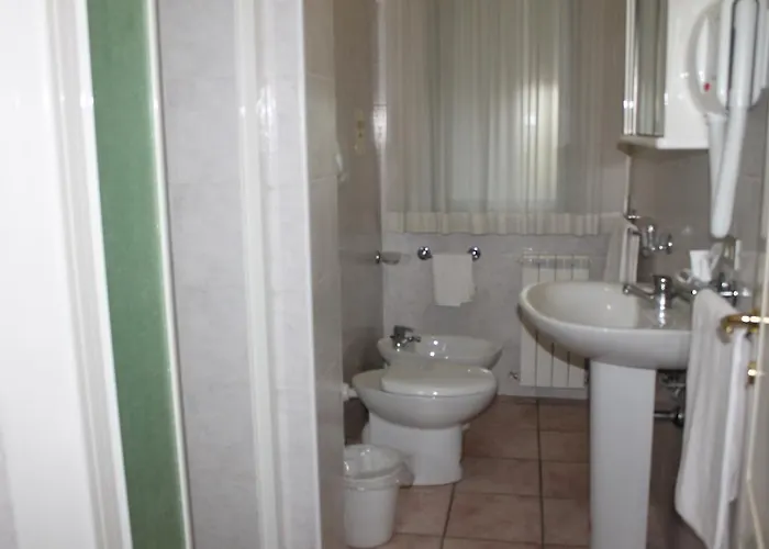 Apart Otel La Piscina Isola del Gran Sasso dʼItalia