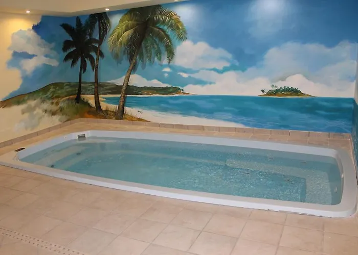 La Piscina Aparthotel 3*