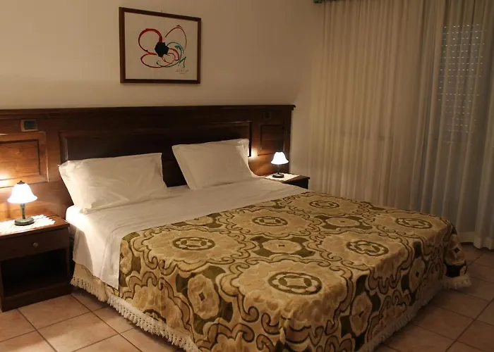 Apart Otel La Piscina Isola del Gran Sasso dʼItalia