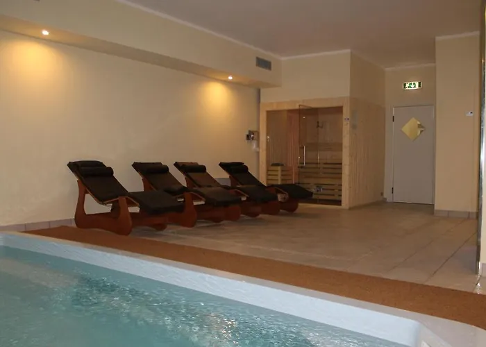 La Piscina Aparthotel