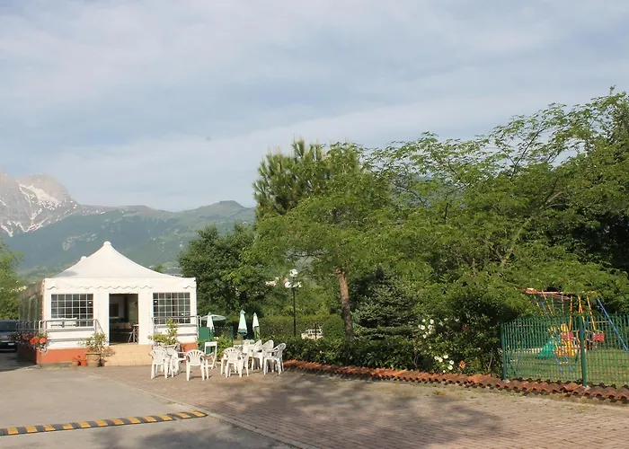 Aparthotel La Piscina Isola del Gran Sasso dʼItalia