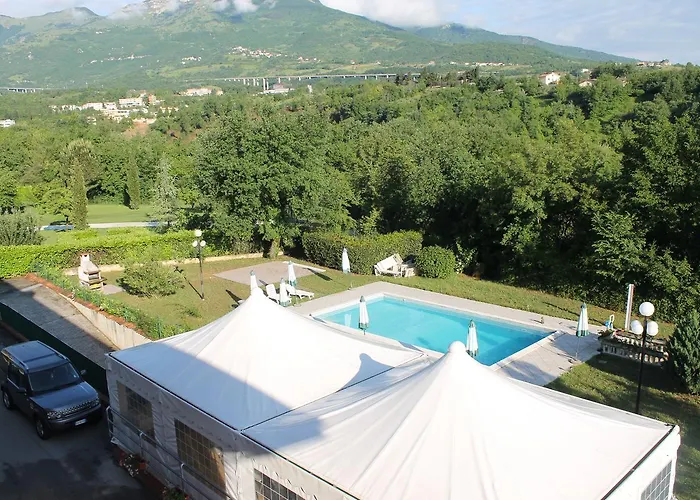 Aparthotel La Piscina Isola del Gran Sasso dʼItalia